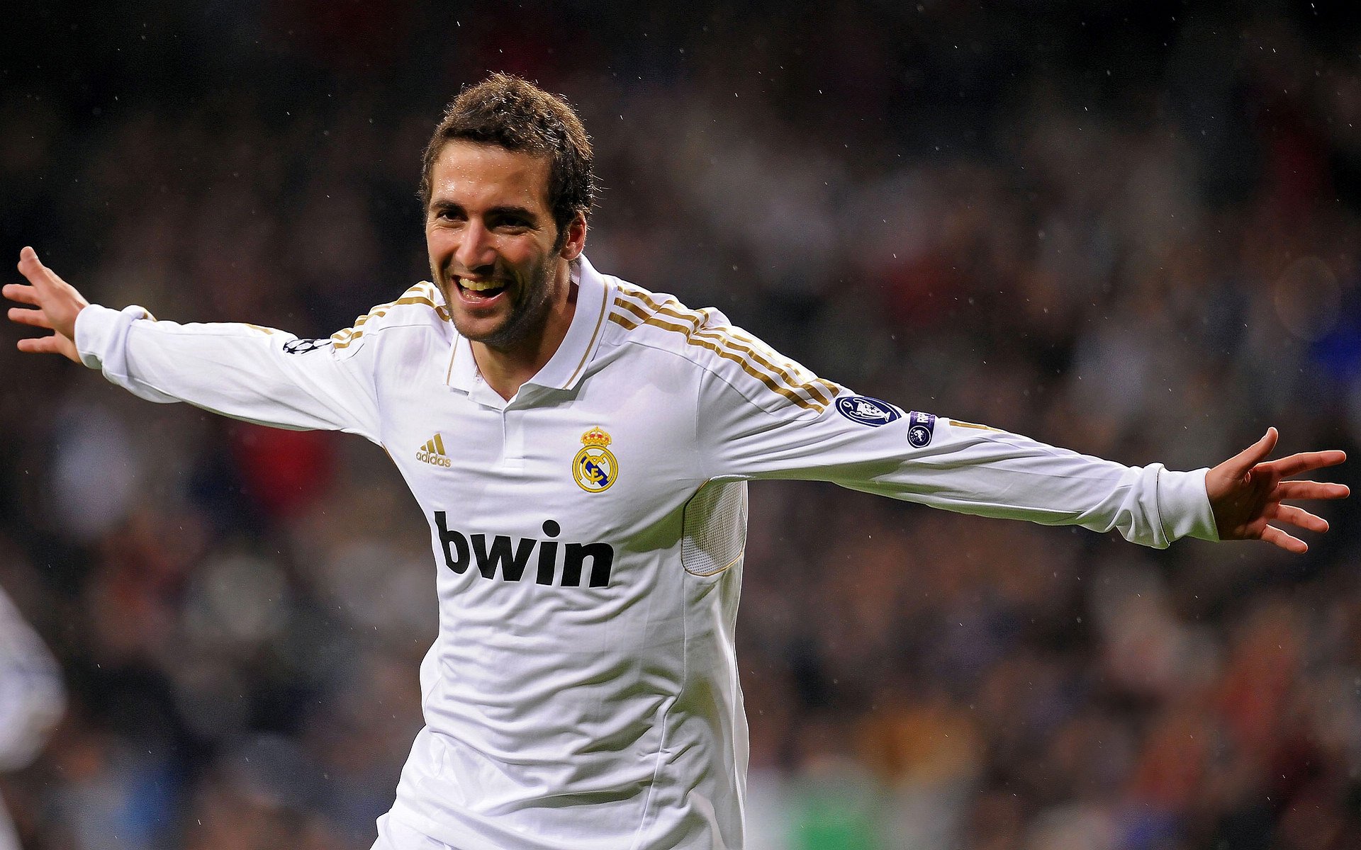 乌拉圭队在巴黎奥运会比赛中多次通过二次进攻得分，乌拉圭国奥队